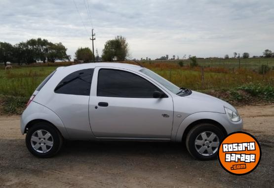 Autos - Ford Ka 2005 Nafta 140000Km - En Venta