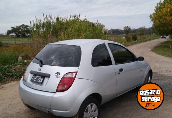 Autos - Ford Ka 2005 Nafta 140000Km - En Venta