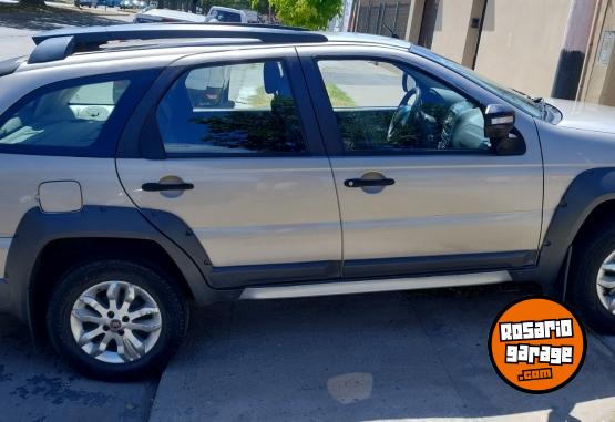 Autos - Fiat PALIO WEEK 1.6 ADVENTURE 2014 Nafta 111Km - En Venta