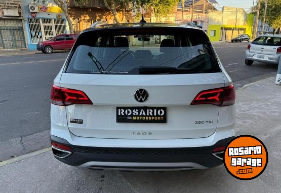 Autos - Volkswagen Taos Highline 2025 Nafta 0Km - En Venta