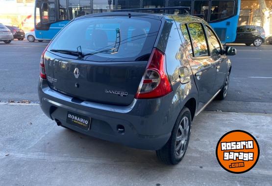 Autos - Renault Sandero 2012 Nafta 124000Km - En Venta