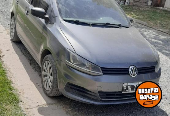 Autos - Volkswagen Suran 2015 Nafta 200000Km - En Venta