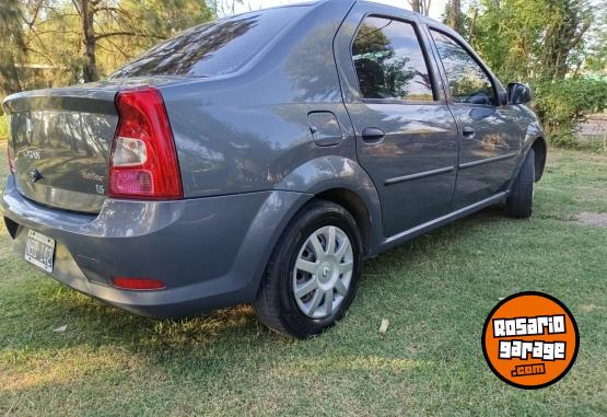 Autos - Renault Logan 2013 GNC 187000Km - En Venta