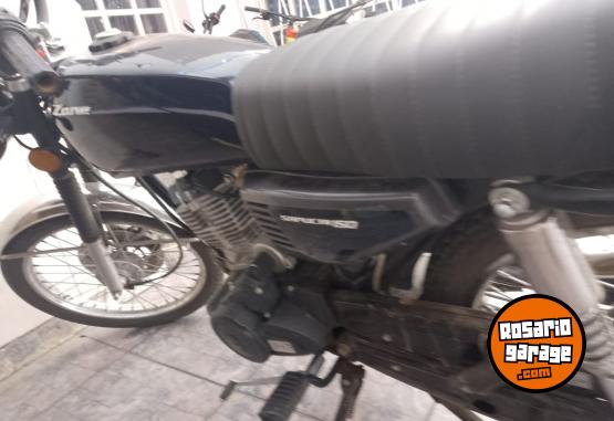 Motos - Zanella 150f sapucai 2022 Nafta 13000Km - En Venta