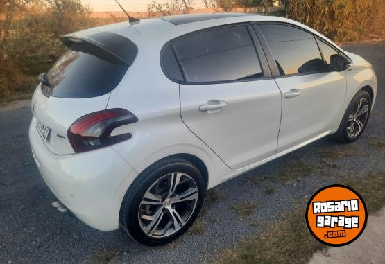 Autos - Peugeot 208 GT 2017 Nafta 78000Km - En Venta