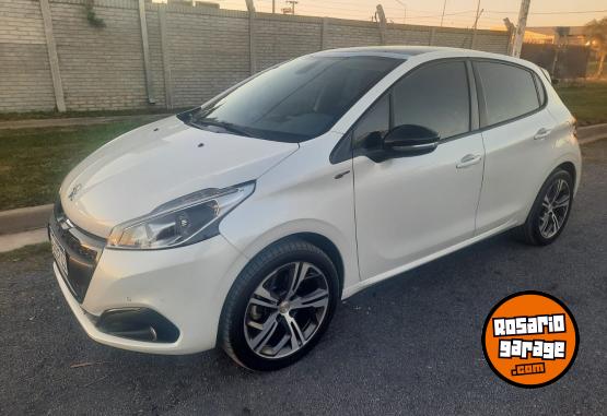 Autos - Peugeot 208 GT 2017 Nafta 78000Km - En Venta