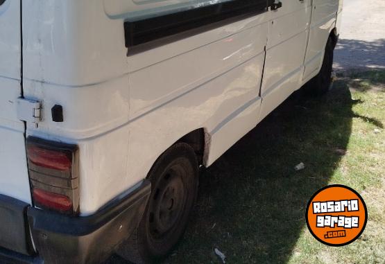 Utilitarios - Renault Trafic 1997 GNC 300000Km - En Venta