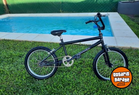 Deportes - Bicicleta de salto - En Venta