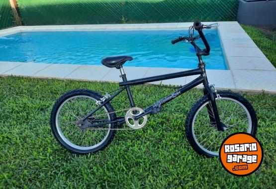 Deportes - Bicicleta de salto - En Venta