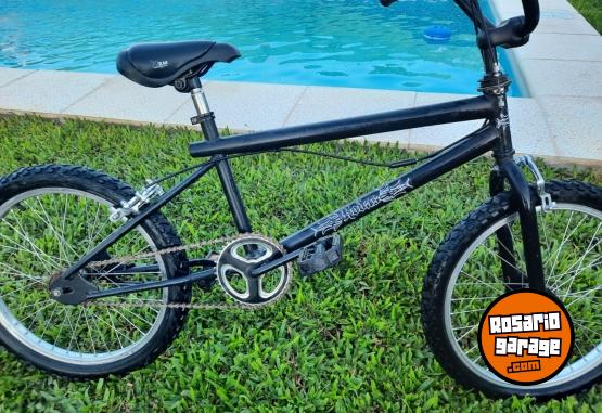 Deportes - Bicicleta de salto - En Venta