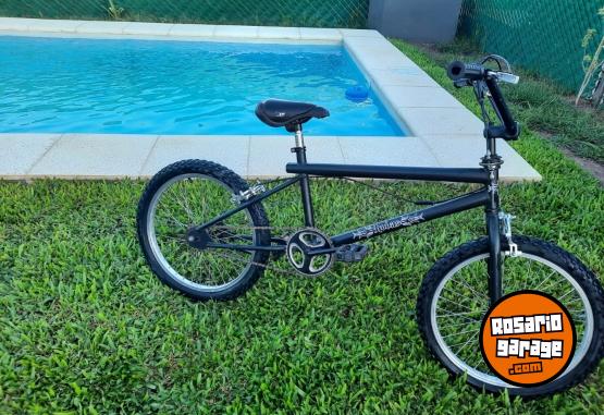 Deportes - Bicicleta de salto - En Venta