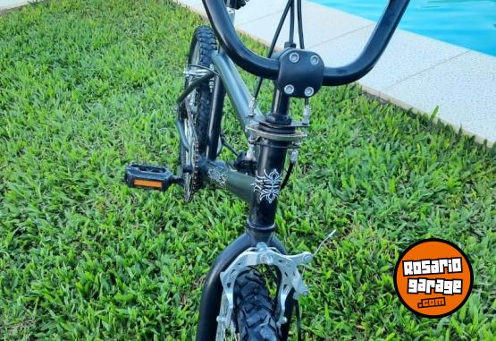 Deportes - Bicicleta de salto - En Venta