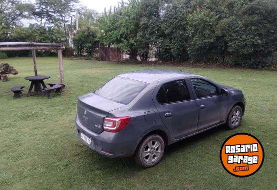 Autos - Renault Logan privilege 2017 Nafta 107000Km - En Venta