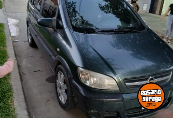 Autos - Chevrolet Zafira GLS 2009 2009 Nafta 230000Km - En Venta