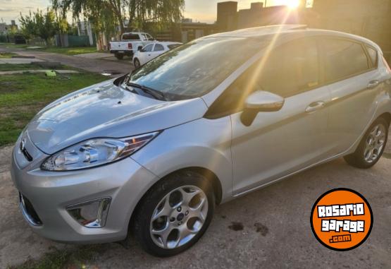 Autos - Ford Fiesta kinetic titanium 2013 Nafta 89000Km - En Venta