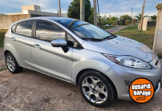 Autos - Ford Fiesta kinetic titanium 2013 Nafta 89000Km - En Venta