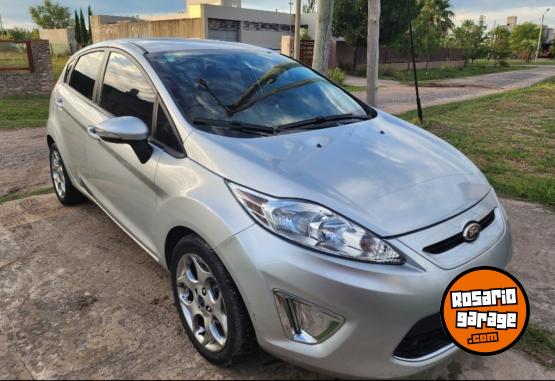 Autos - Ford Fiesta kinetic titanium 2013 Nafta 89000Km - En Venta