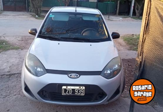 Autos - Ford Fiesta max 2012 Nafta 183756Km - En Venta