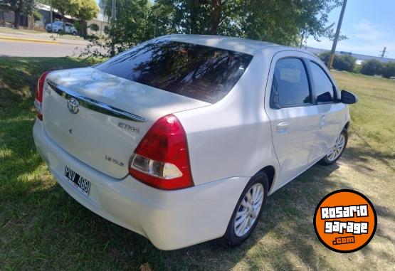 Autos - Toyota Xls 2016 Nafta 135000Km - En Venta