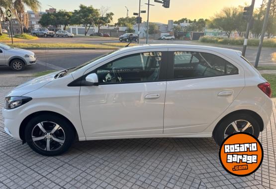 Autos - Chevrolet ONIX LTZ 1.4 5P 2019 Nafta 80000Km - En Venta