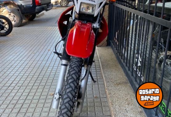 Motos - Honda XR 250 TORNADO 2022 Nafta 16500Km - En Venta