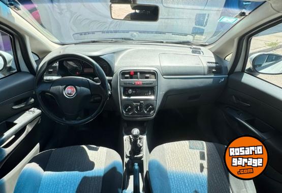 Autos - Fiat PUNTO 1.4 ATTRACTIVE 2012 Nafta 179000Km - En Venta