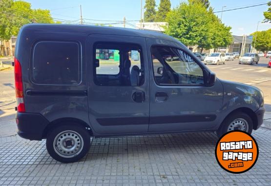 Utilitarios - Renault KANGOO CONFORT 5 ASIENTOS 2015 GNC 130000Km - En Venta