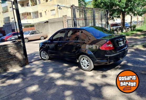 Autos - Ford Fiesta Max 2007 GNC 230000Km - En Venta