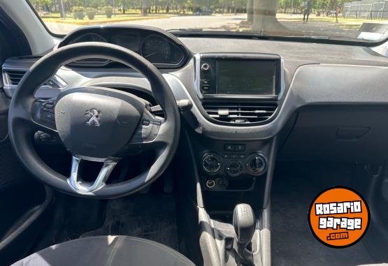 Autos - Peugeot 208 2016 Nafta 79000Km - En Venta