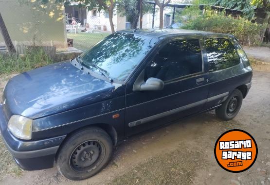 Autos - Renault Clio 1 1997 Nafta 224000Km - En Venta