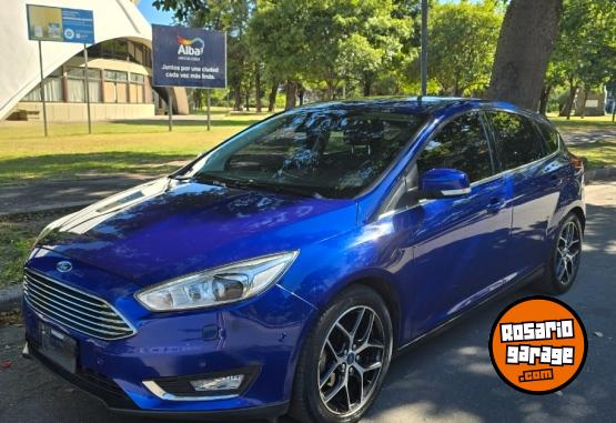 Autos - Ford Focus Titanium 2015 Nafta 100000Km - En Venta