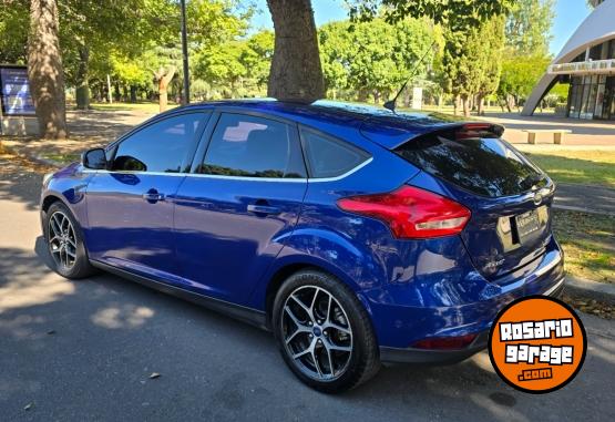 Autos - Ford Focus Titanium 2015 Nafta 100000Km - En Venta