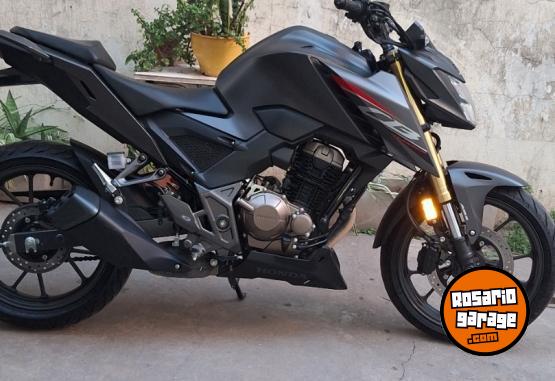 Motos - Honda Cb twister 2023 Nafta 8800Km - En Venta