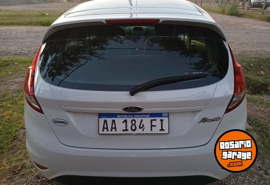 Autos - Ford Fiesta gol focus 2017 Nafta 77000Km - En Venta