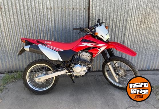 Motos - Honda Tornado 2018 Nafta 13100Km - En Venta