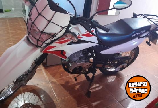 Motos - Honda Xr 2022 Nafta 9000Km - En Venta