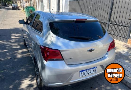 Autos - Chevrolet ONIX JOY BLACK 1.4 2023 Nafta 16200Km - En Venta