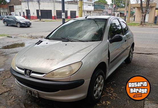 Autos - Peugeot 206 2006 Nafta 200000Km - En Venta