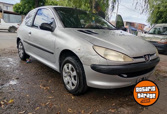 Autos - Peugeot 206 2006 Nafta 200000Km - En Venta