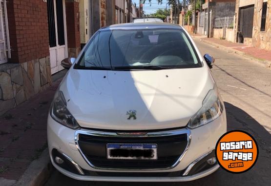 Autos - Peugeot 2017 feline full 2017 Nafta 97000Km - En Venta