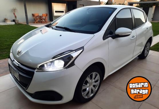 Autos - Peugeot 208 2020 Nafta 40000Km - En Venta