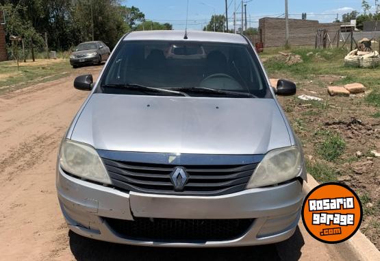 Autos - Renault RENAULT LOGAN 1.6N 8V L/2 2012 Nafta 235000Km - En Venta