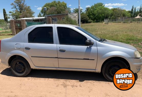 Autos - Renault RENAULT LOGAN 1.6N 8V L/2 2012 Nafta 235000Km - En Venta