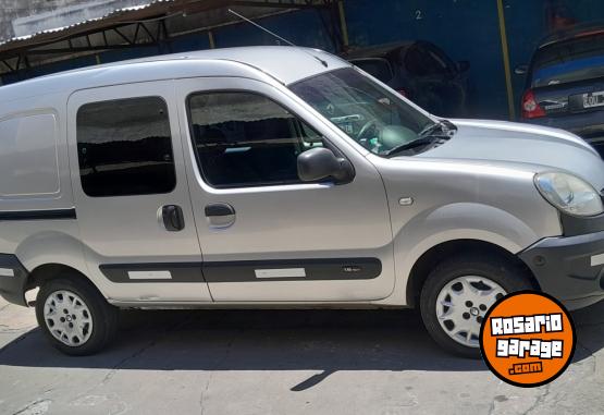 Utilitarios - Renault confort furgon mixto 5 as 2015 GNC 111111Km - En Venta