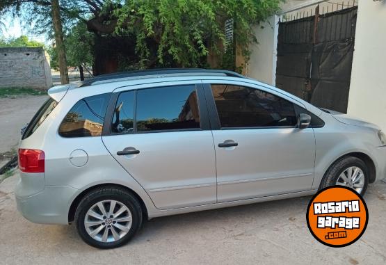 Autos - Volkswagen SURAN 2010 Nafta 148000Km - En Venta