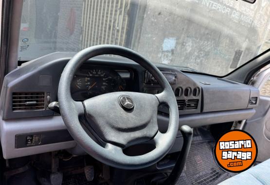 Utilitarios - Mercedes Benz SPRINTER - MAXION 2.5 1998 Nafta 999999Km - En Venta