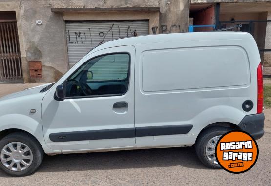 Utilitarios - Renault Kangoo 2015 Nafta 200000Km - En Venta