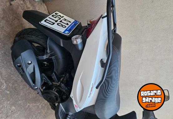 Motos - Kymco Agility 2023 Nafta 2500Km - En Venta