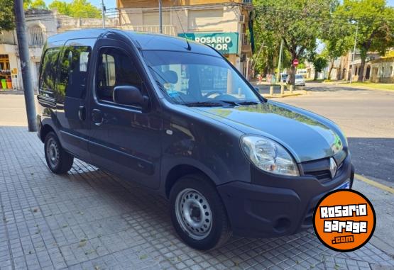 Utilitarios - Renault KANGOO CONFORT 5 ASIENTOS 2015 GNC 130000Km - En Venta