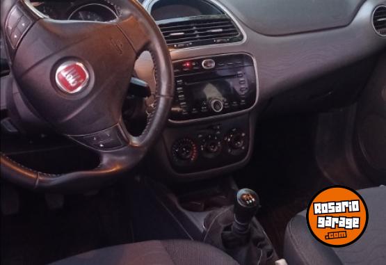 Autos - Fiat Punto Essence 2014 GNC 140000Km - En Venta